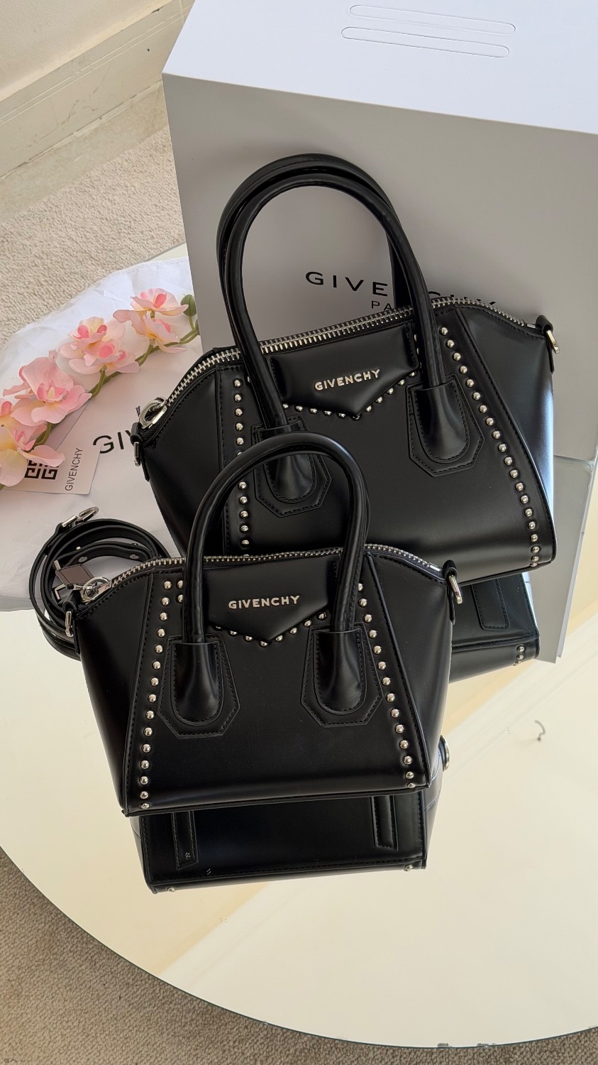 کیف مستر گیونچی