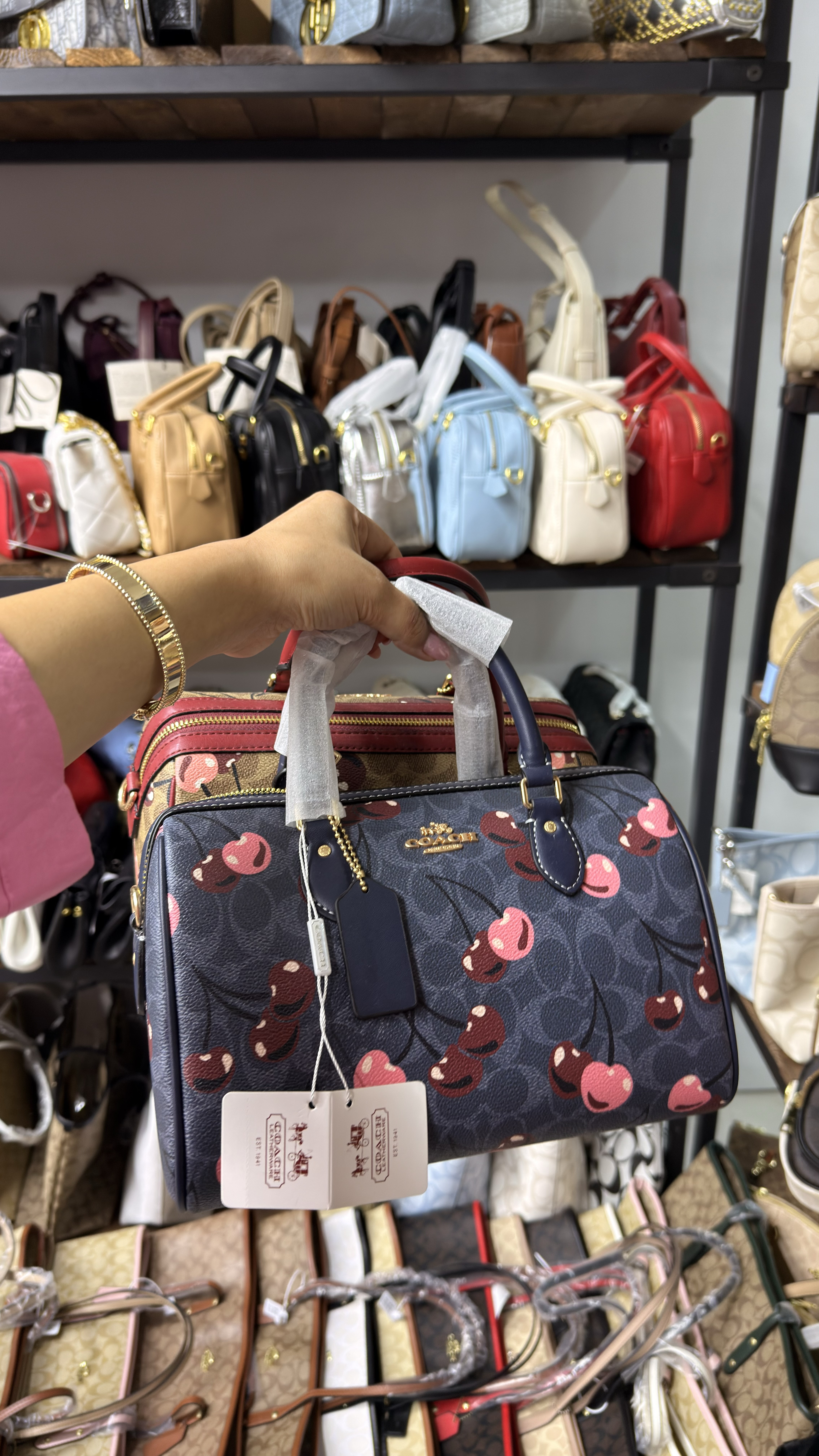 کیف کوچ صندوقی بزرگ گیلاسی